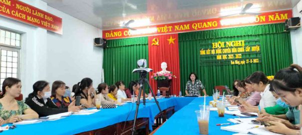 1. Bà Lê Thị Mộng Tuyền phát biểu chỉ đạo tại hội nghi